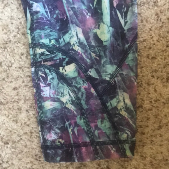 Lululemon leggings - Picture 2 of 5